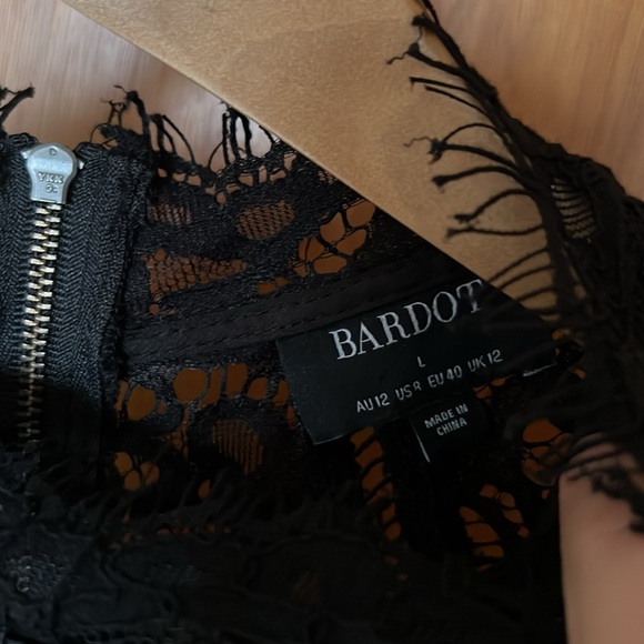 Bardot Lace Mid-Length Dress - Picture 5 of 5